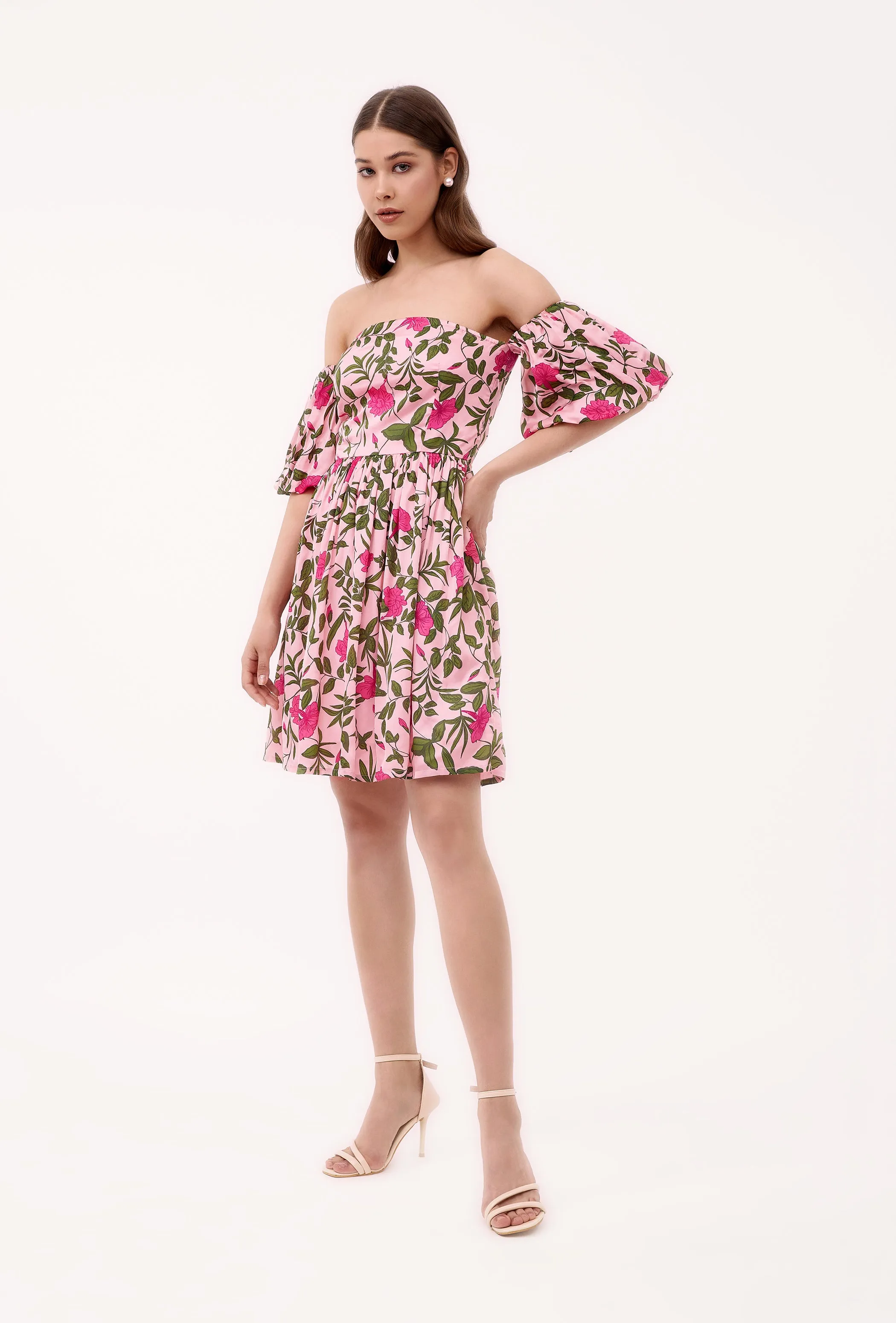 1551 Leah