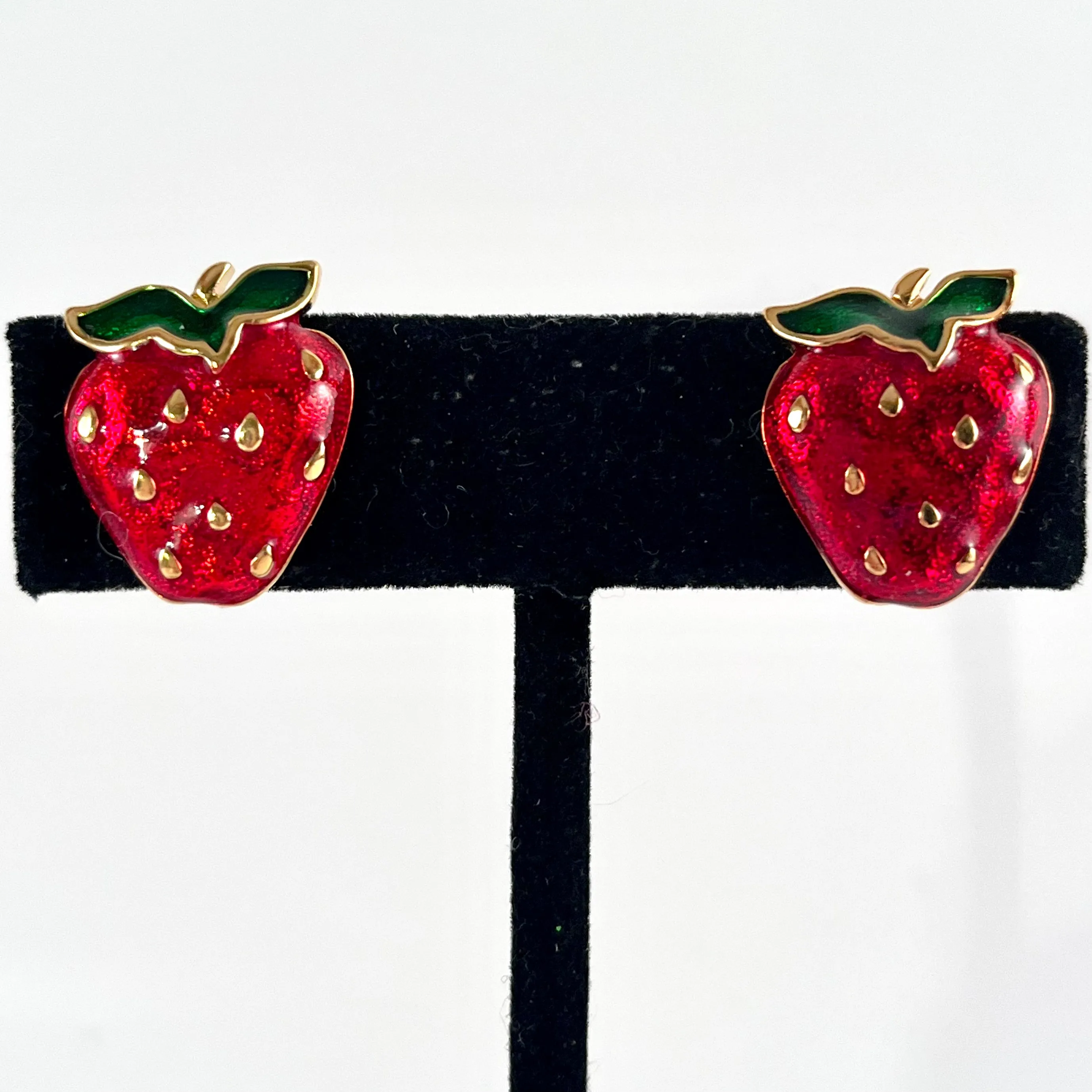 1990 Avon Very-Berry Earrings