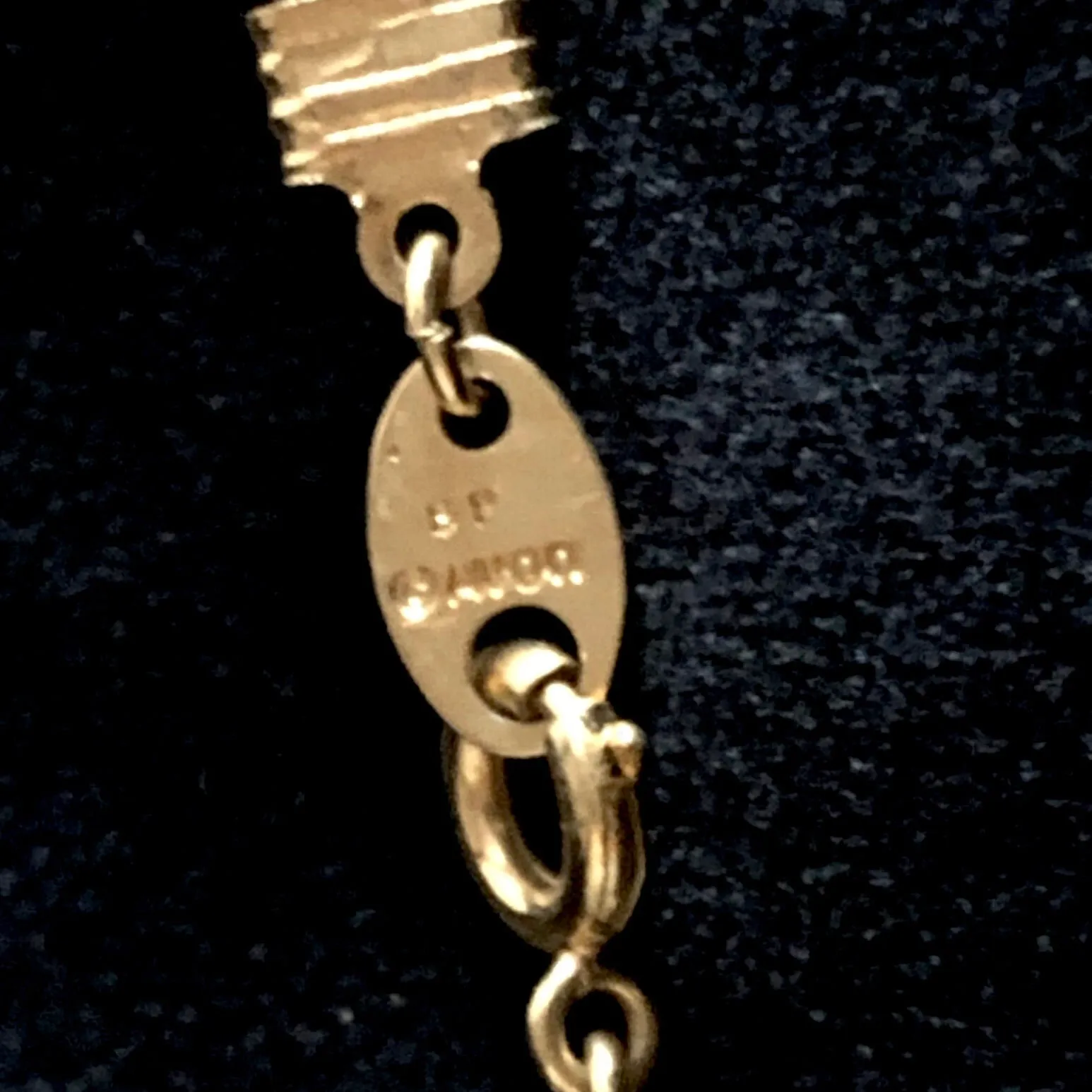 1994 Avon Pearlesque Treasures Necklace