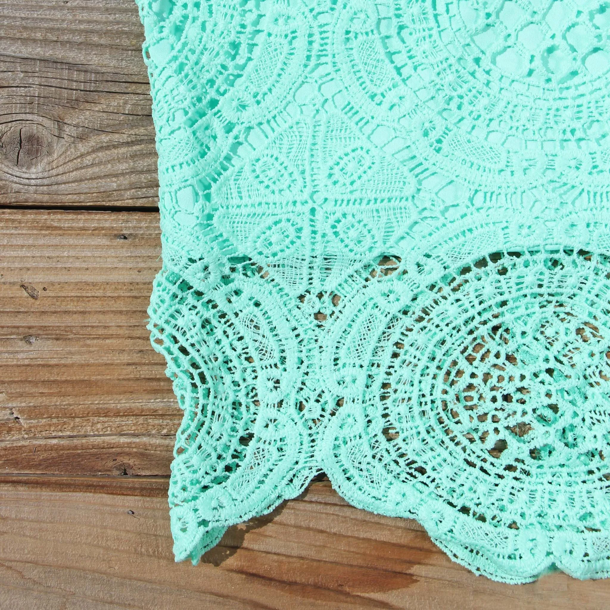 Ancient Lace Dress in Mint