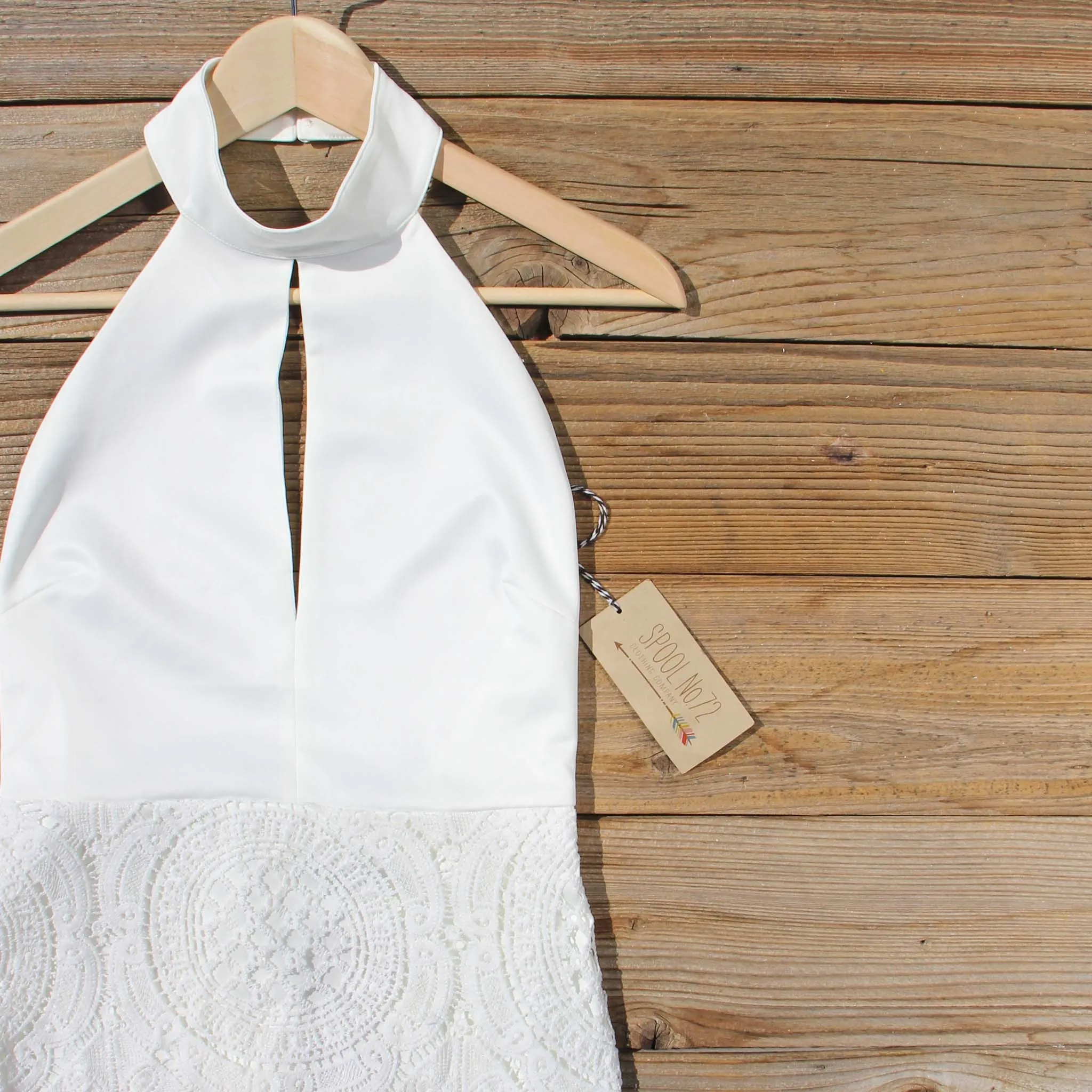 Ancient Lace Dress in White