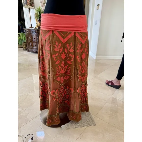 Basil &amp; Maude Skirt Woman's Sz. 2 Midi A Line Burnt Orange Embellished Beaded