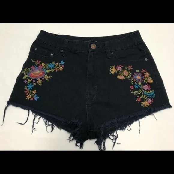 BDG High Rise Embroidered Shorts