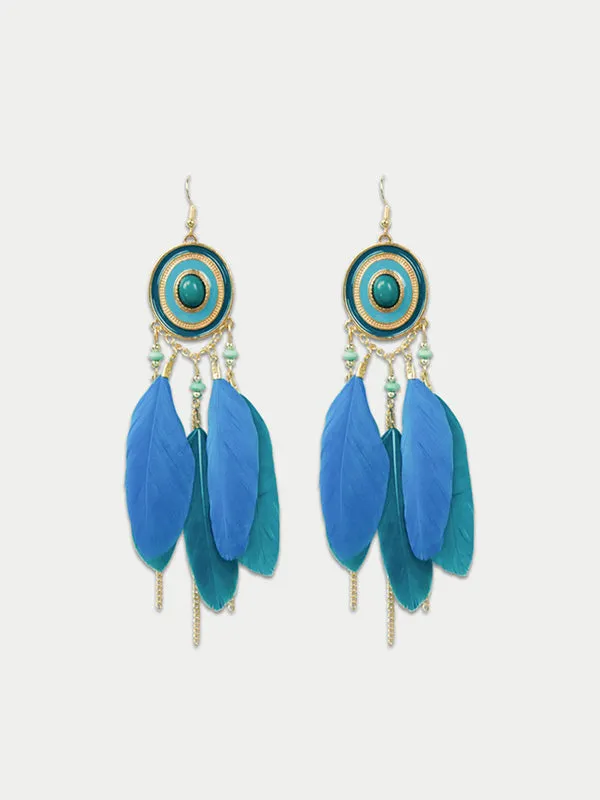 Blue feather earing for vacation