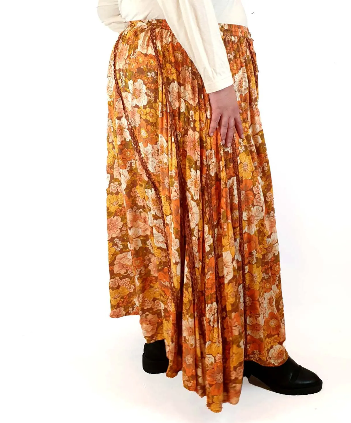 Bohemian Traders floral autumnal print skirt size 4XL