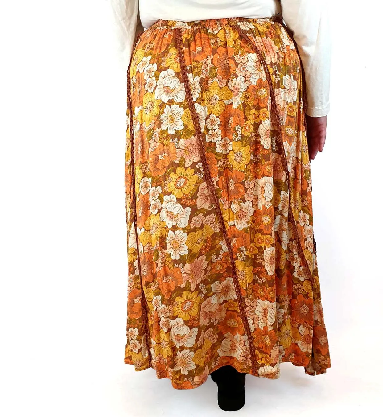 Bohemian Traders floral autumnal print skirt size 4XL