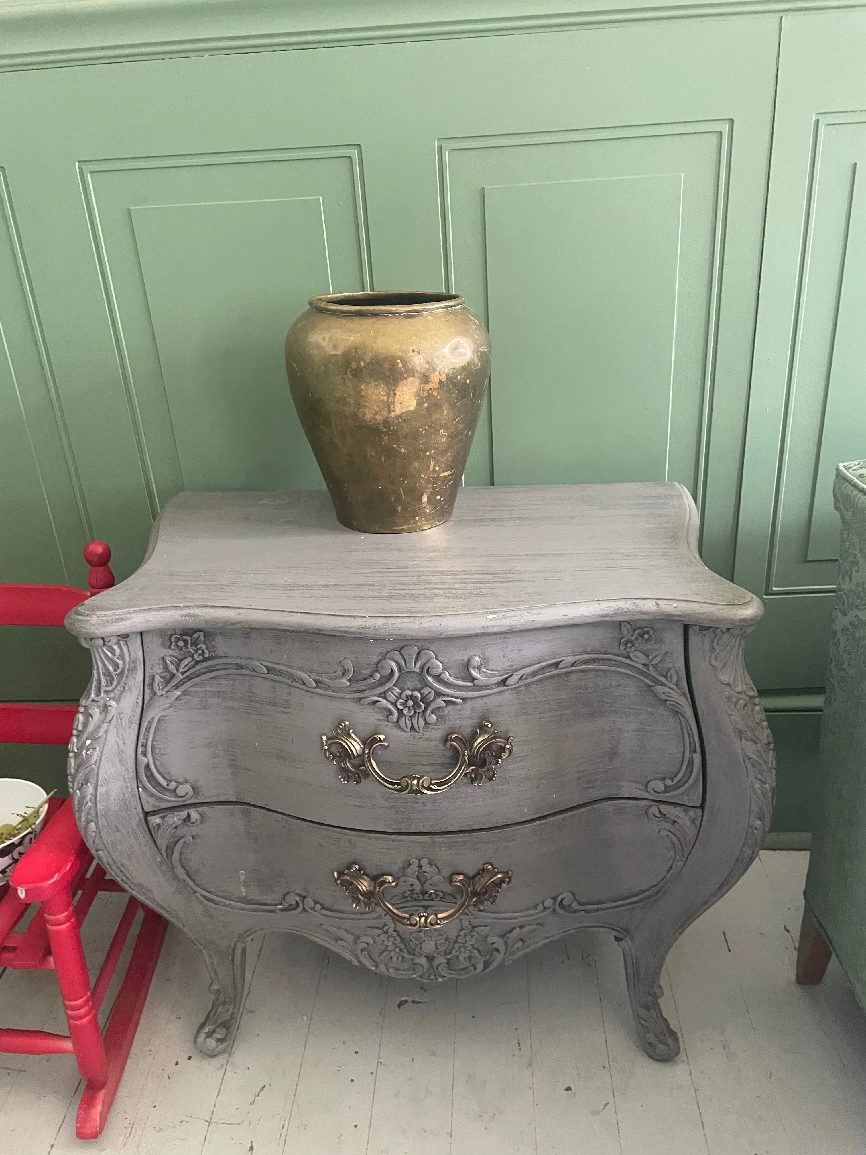Brass vase