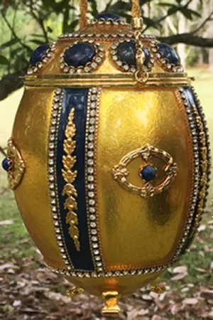 Coronation II Vintage Purse
