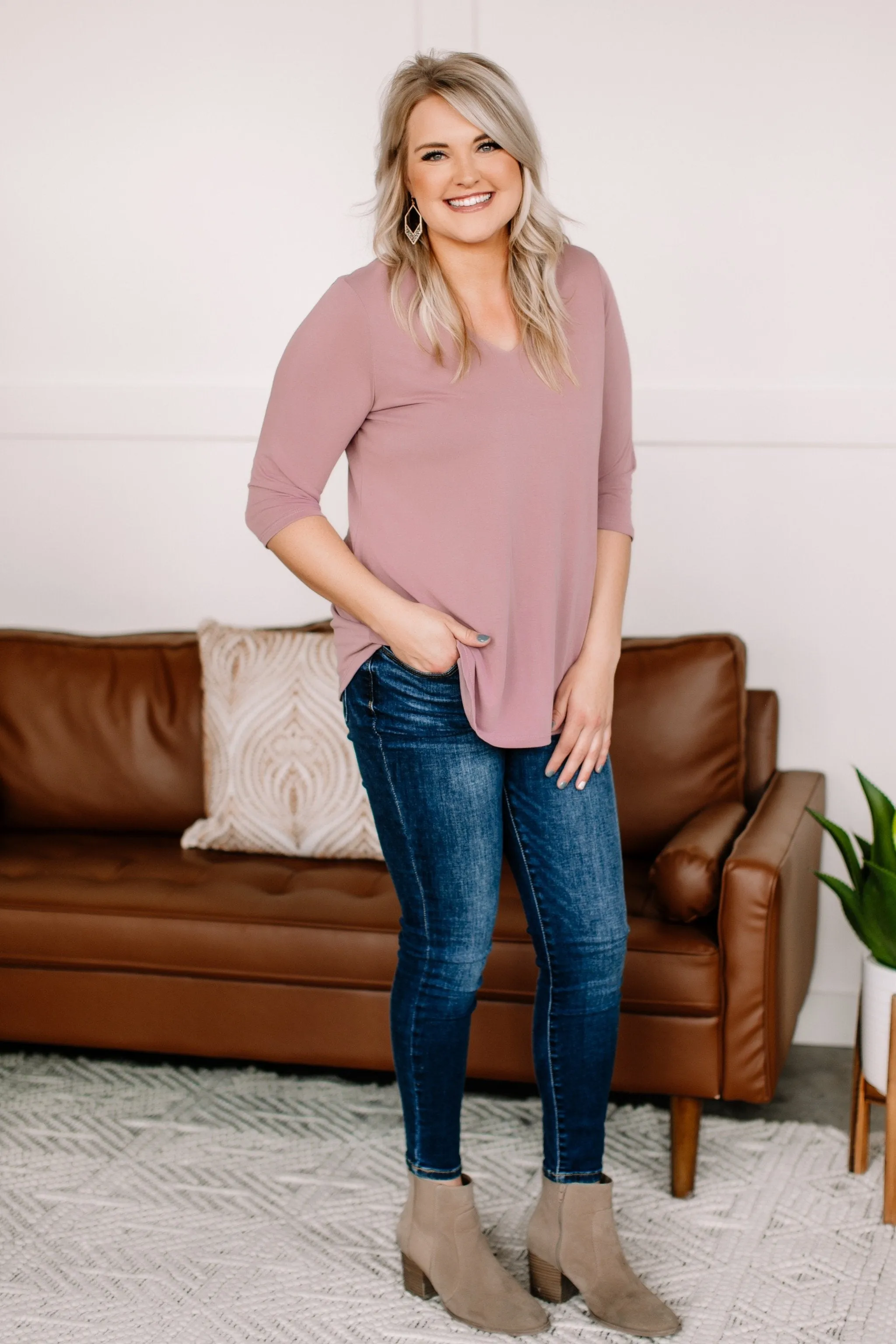 Cut To The Chase Top In Glamour