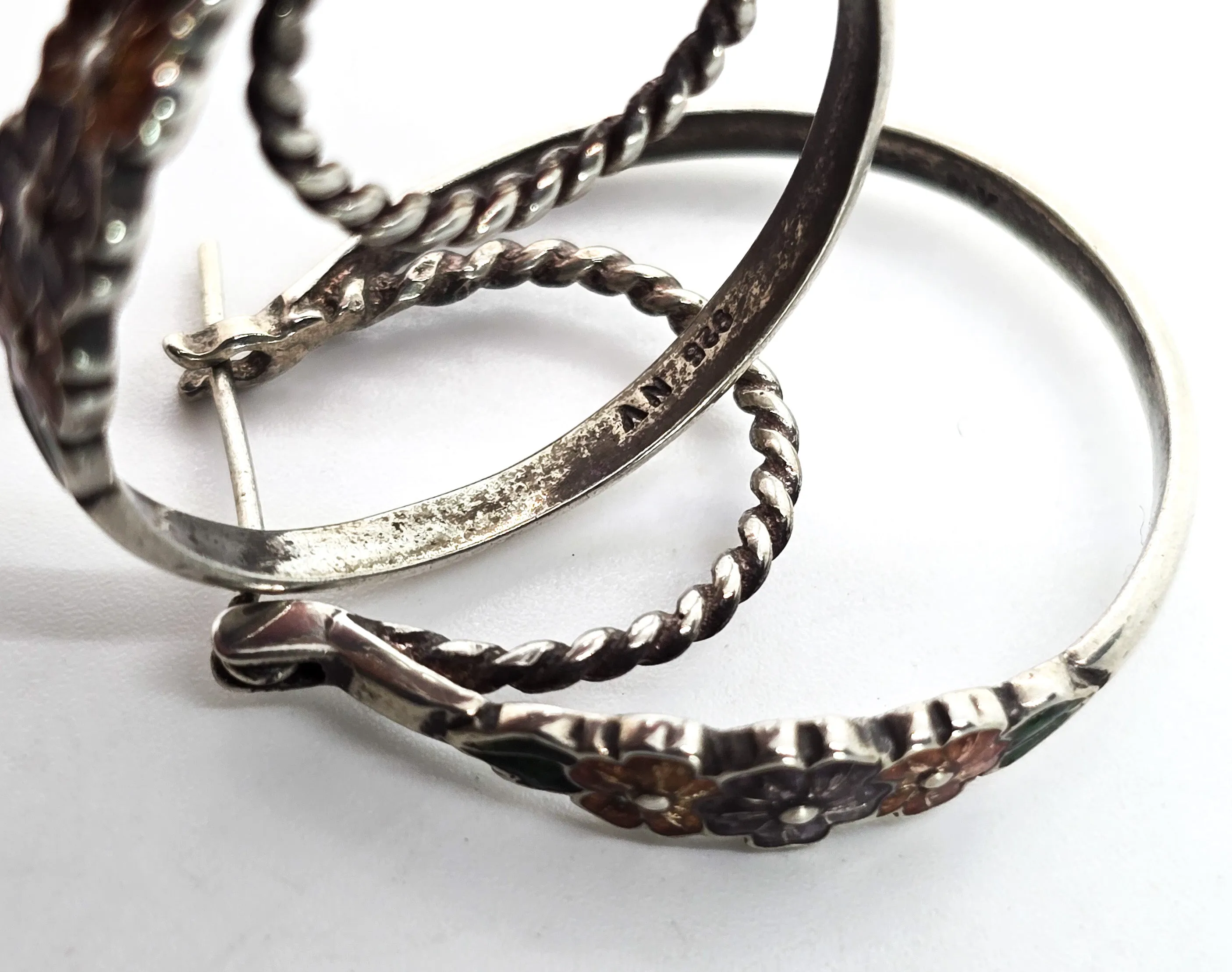 Double hoop enamel flowers vintage sterling silver hoop earrings NV