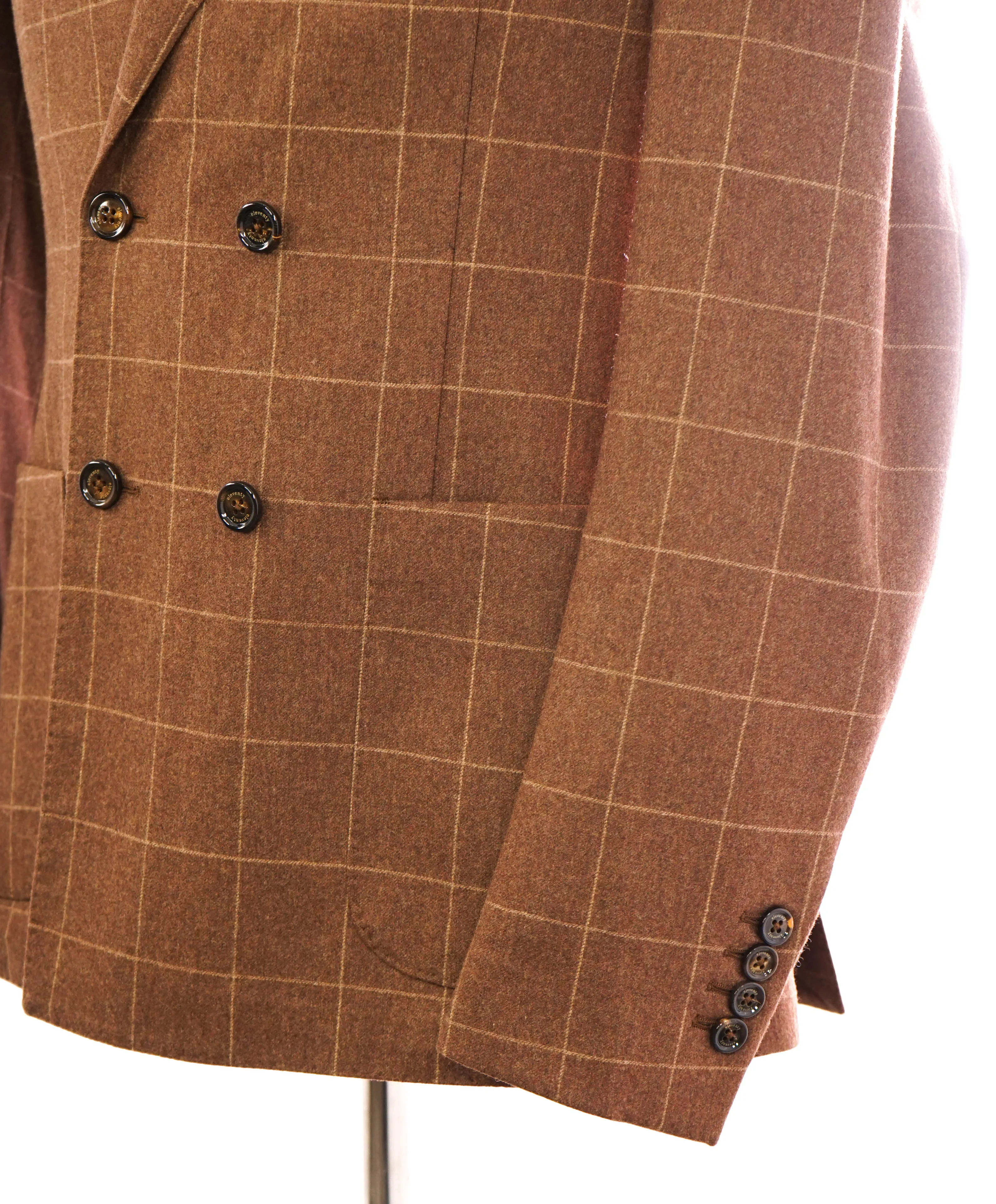 ELEVENTY - "WOOL & CASHMERE" Double-Breasted Camel Suit - 40 (50 EU)