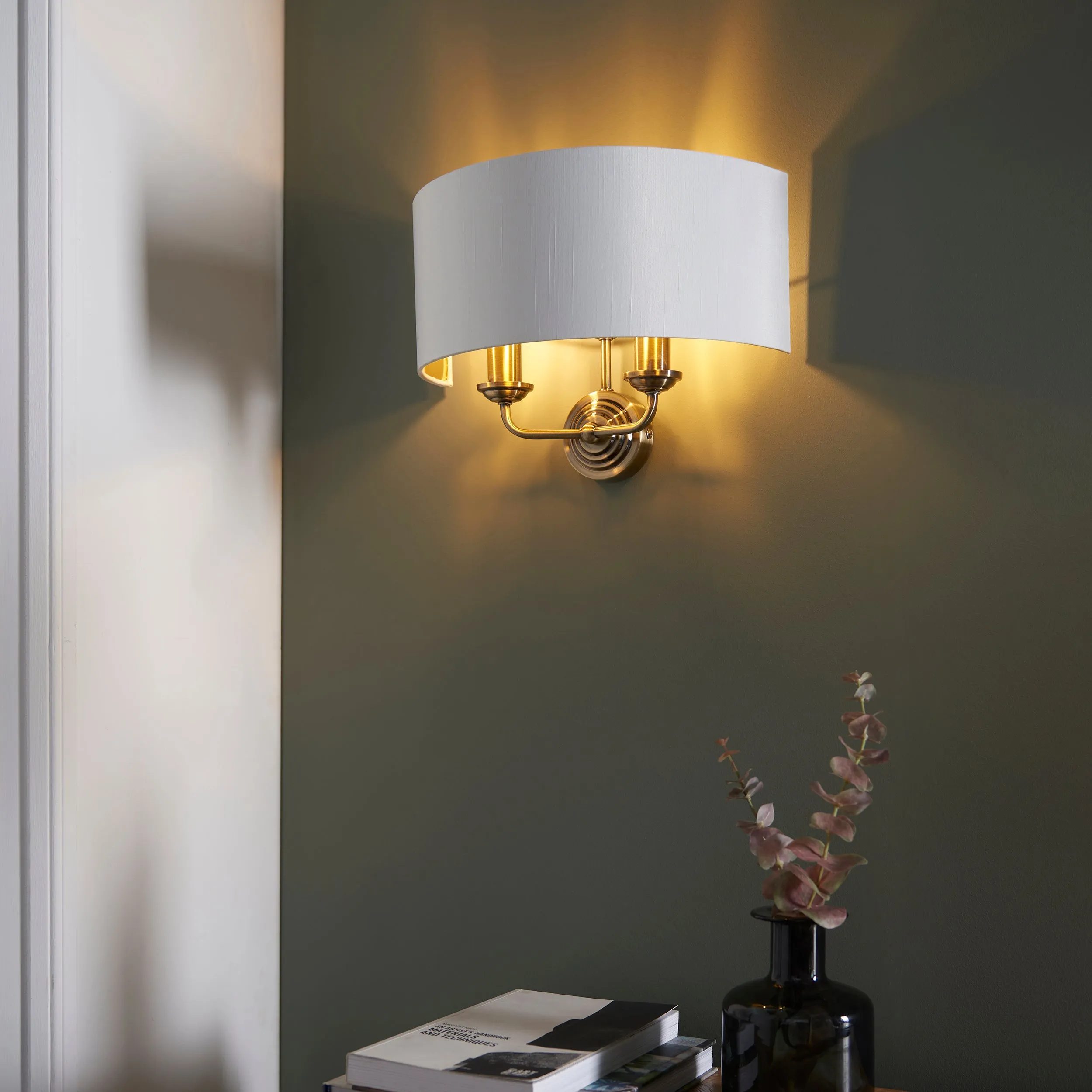 Endon 98937 Highclere 2lt Wall Antique brass plate & vintage white fabric 2 x 40W E14 candle (Required)