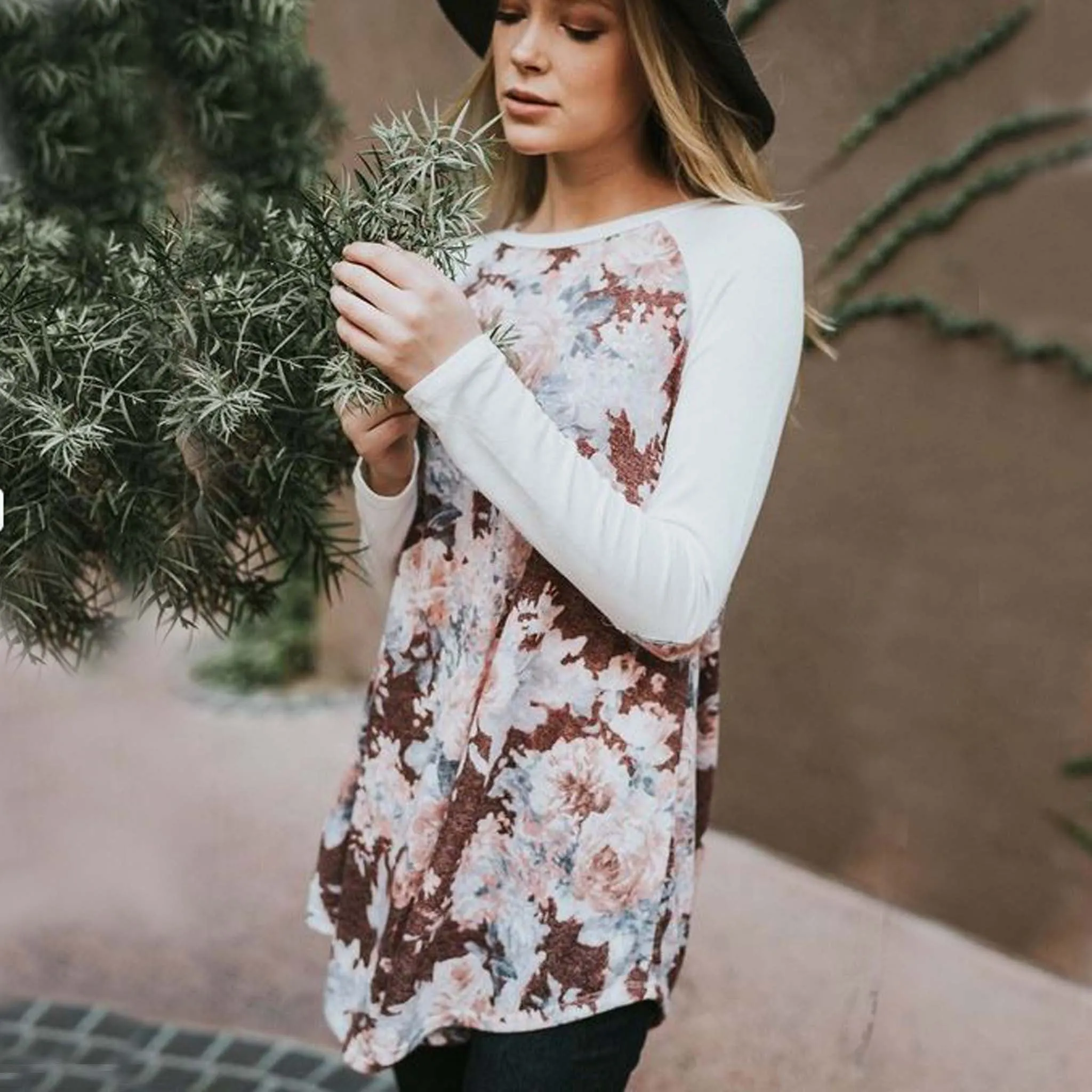 Fir & Bloom Tunic in Burgundy