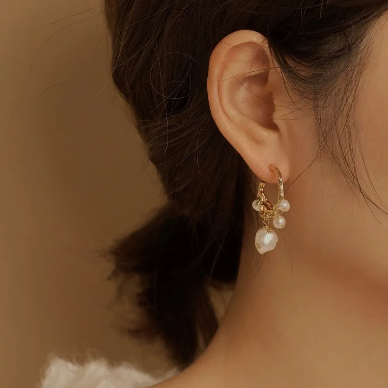 Gold foil pearl irregular earrings