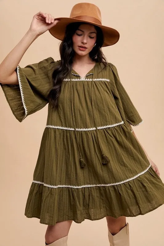 Green Tassel Contrast Trim Tie Neck Half Sleeve Tiered Dress