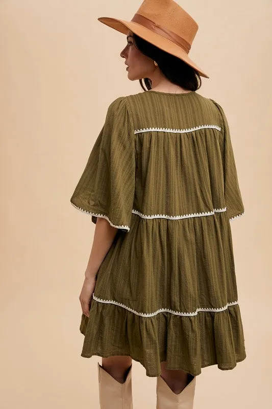 Green Tassel Contrast Trim Tie Neck Half Sleeve Tiered Dress
