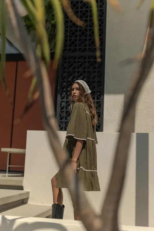 Green Tassel Contrast Trim Tie Neck Half Sleeve Tiered Dress