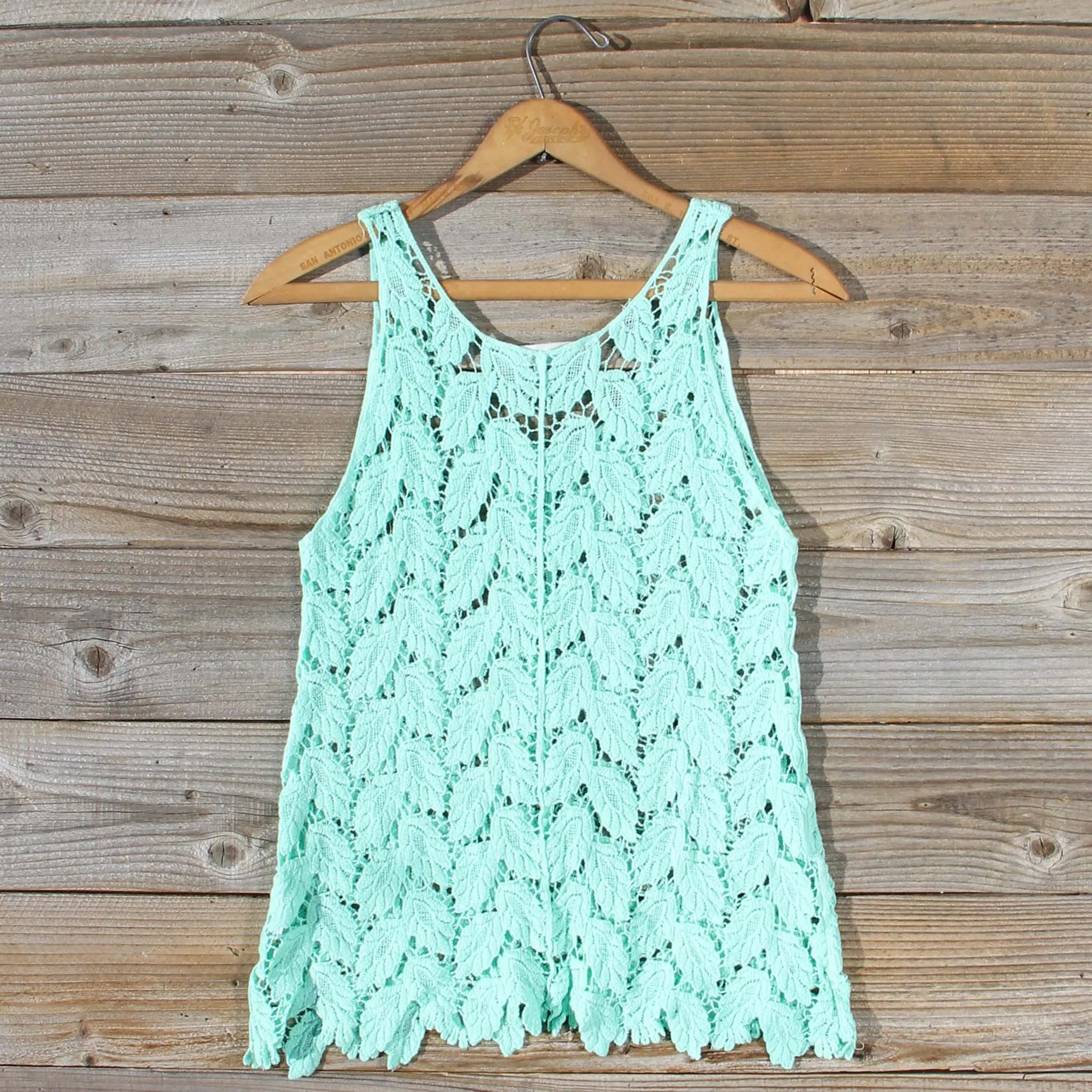 La Conner Lace Tank in Mint
