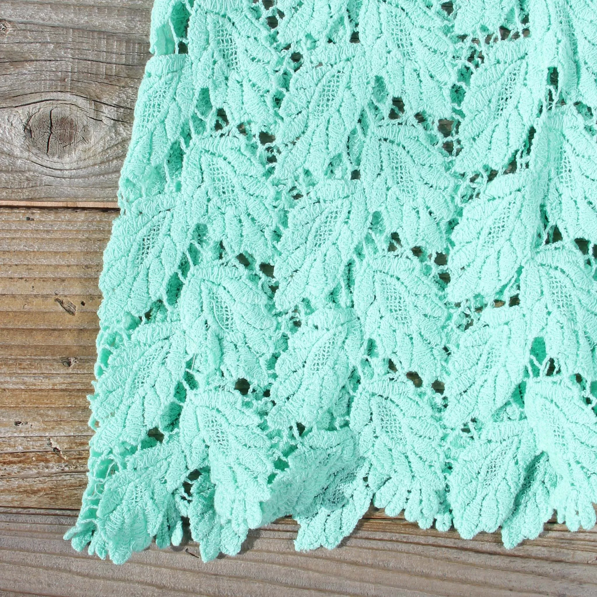 La Conner Lace Tank in Mint