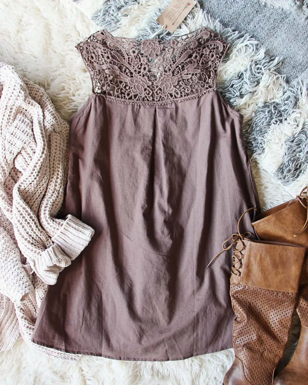 Lace Gypsy Dress in Mocha