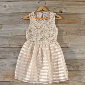Lace Kiss Party Dress