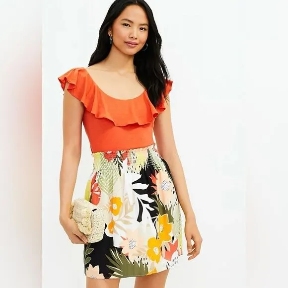 LOFT L Flirty Fluttery Fluid Smocked Relaxed Waist Bohemian Floral Mini Skirt