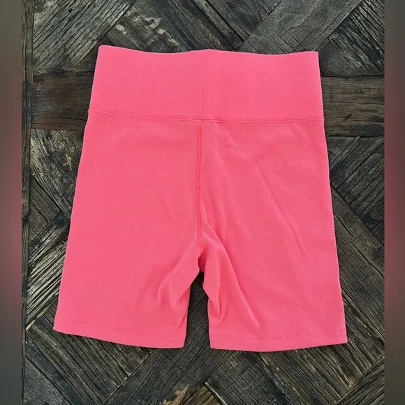 NWOT Air Jordan Women's Ribbed Pink Bike Shorts – Sz S