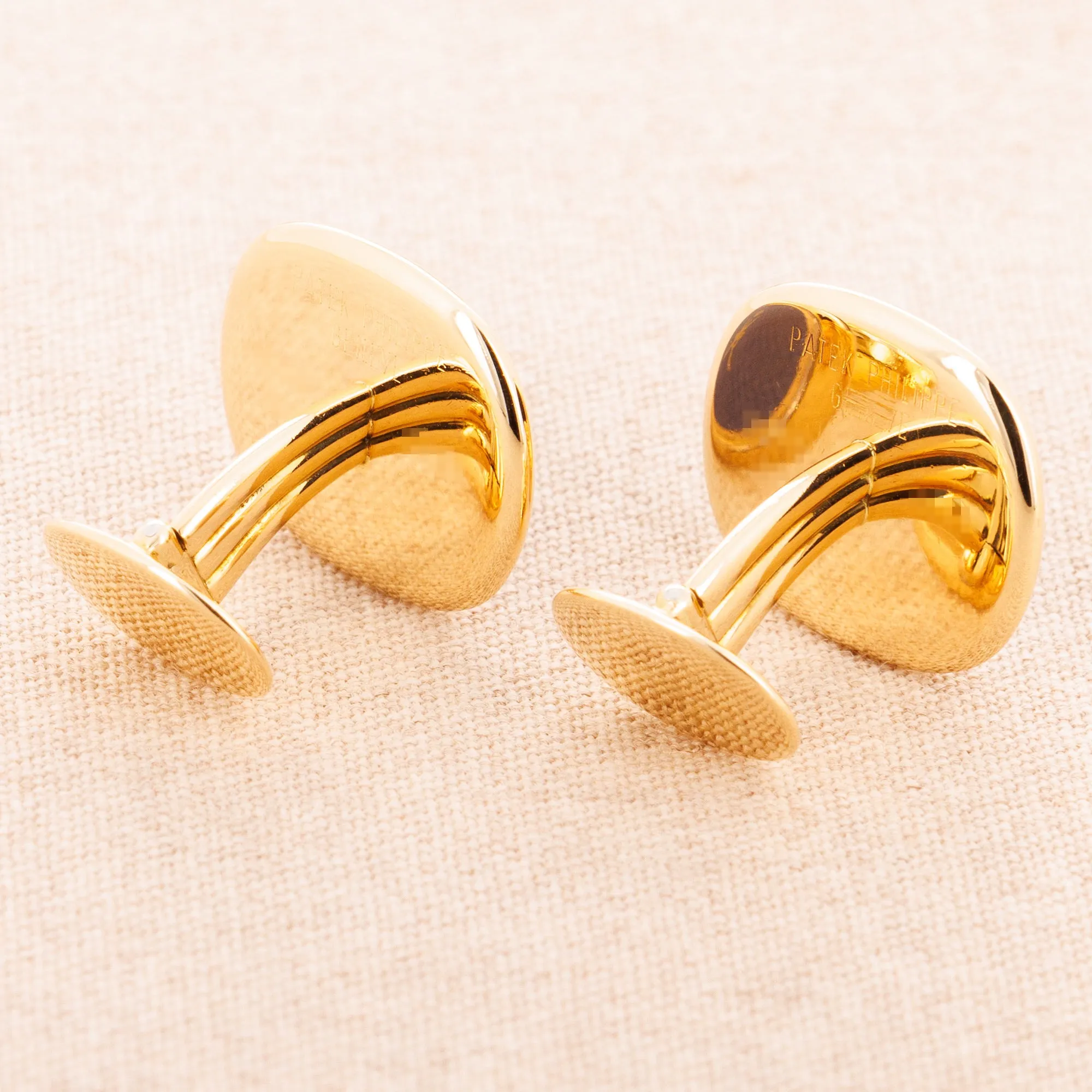 Patek Philippe Yellow Gold Cufflinks with the Khanjar Emblem of Oman