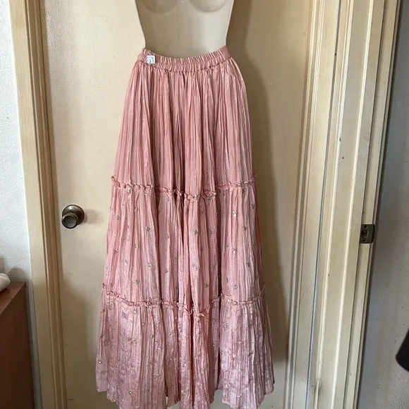 Pink/peach bohemian tiered skirt with multiple layers and embellishments size 34