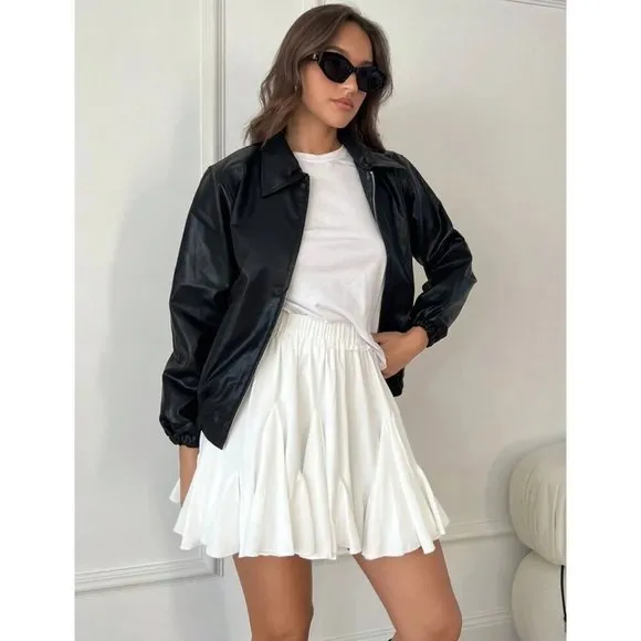 Pleated panel mini skirt elastic waist black