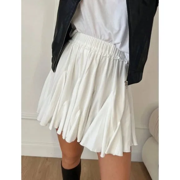 Pleated panel mini skirt elastic waist black