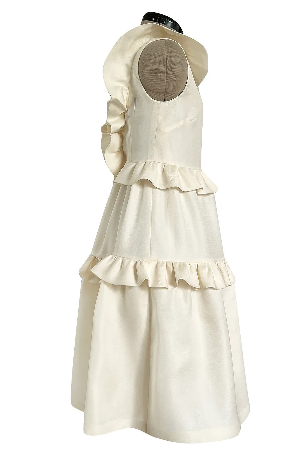Prettiest Resort 2009 Christian Dior by John Galliano Runway Look 9 Ivory Silk Gazaar Baby Doll Dress