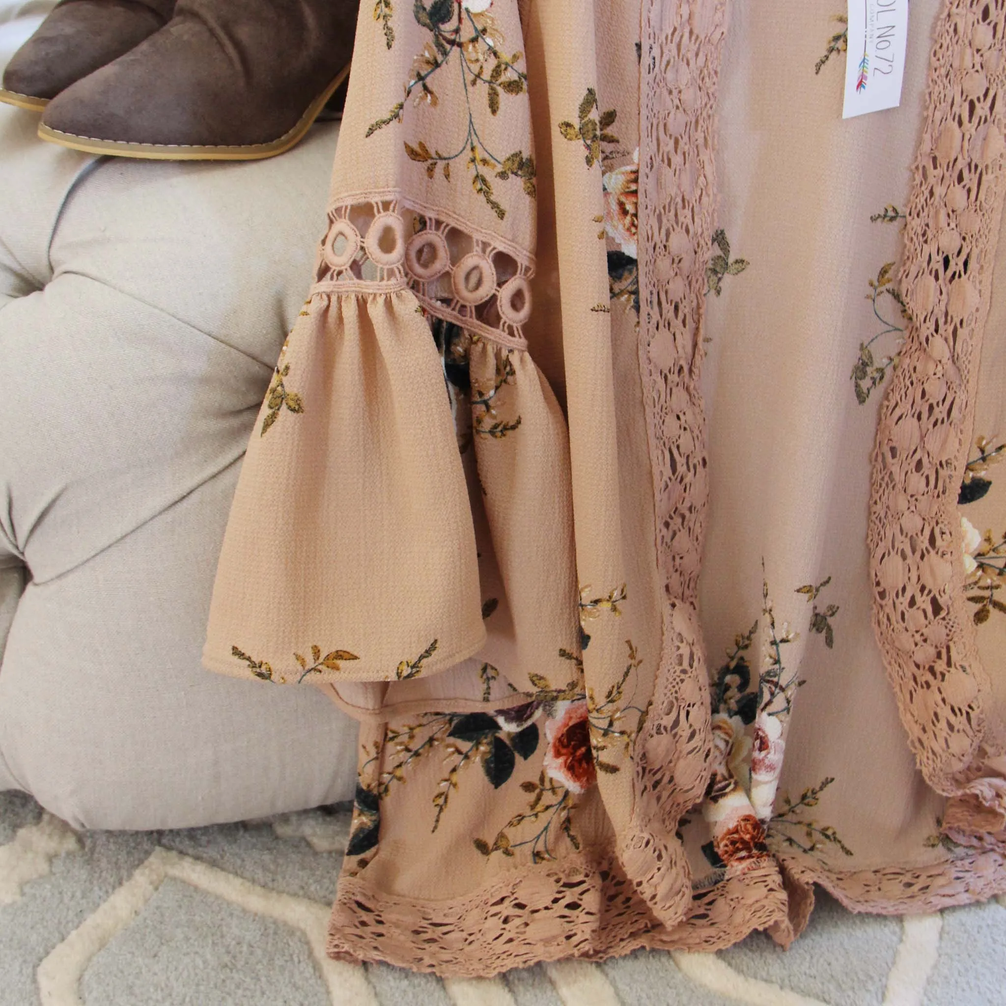 Romantique Rose Duster in Taupe