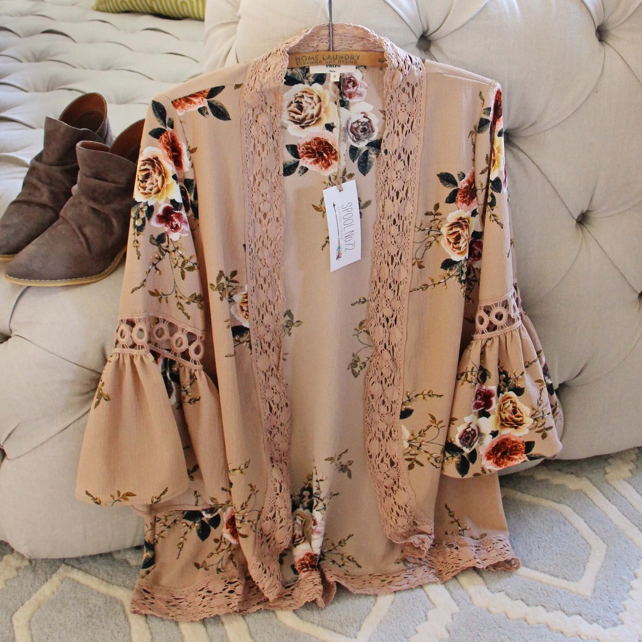 Romantique Rose Duster in Taupe
