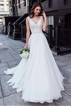 Roycebridal Charming Tulle V-neck A-line Wedding Dress With Beaded Lace Appliquess,MW318