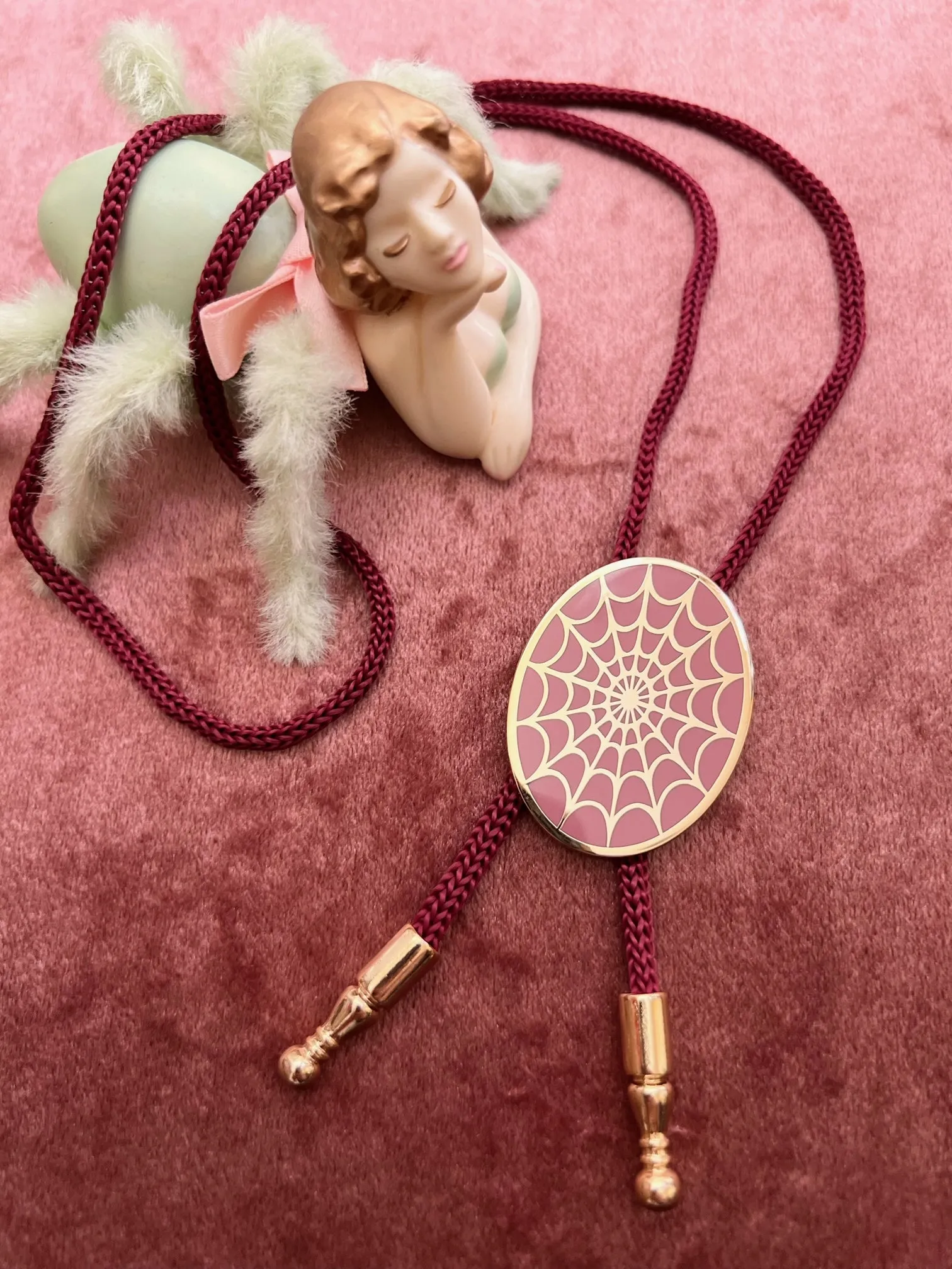 SPIDERWEB BOLO TIE