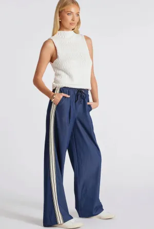 Sporty Tencel Pull-On Pant