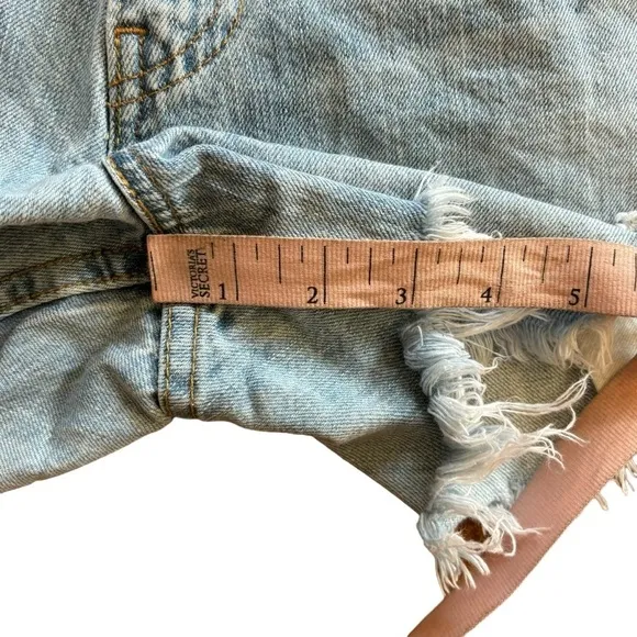 Upcycled Levi’s 569 Blue Jean Denim Distressed Shorts Women’s M/L Western Boho