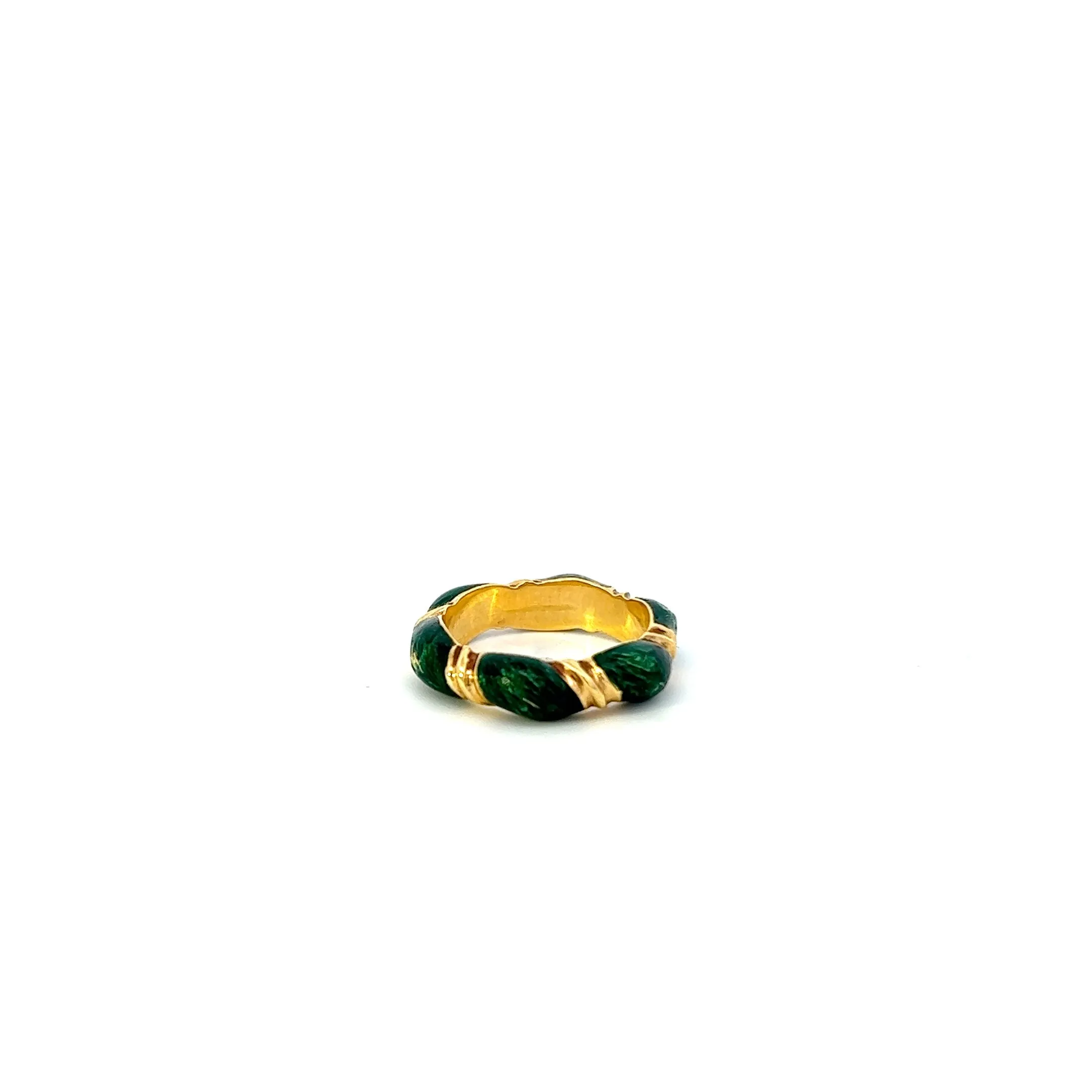 VINTAGE 18KT FRENCH GREEN ENAMEL TWIST BAND