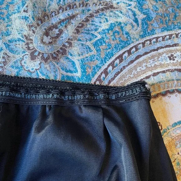 Vintage black 1/2 slip, lace and satin applique, gorgeous! 1940's 1950's
