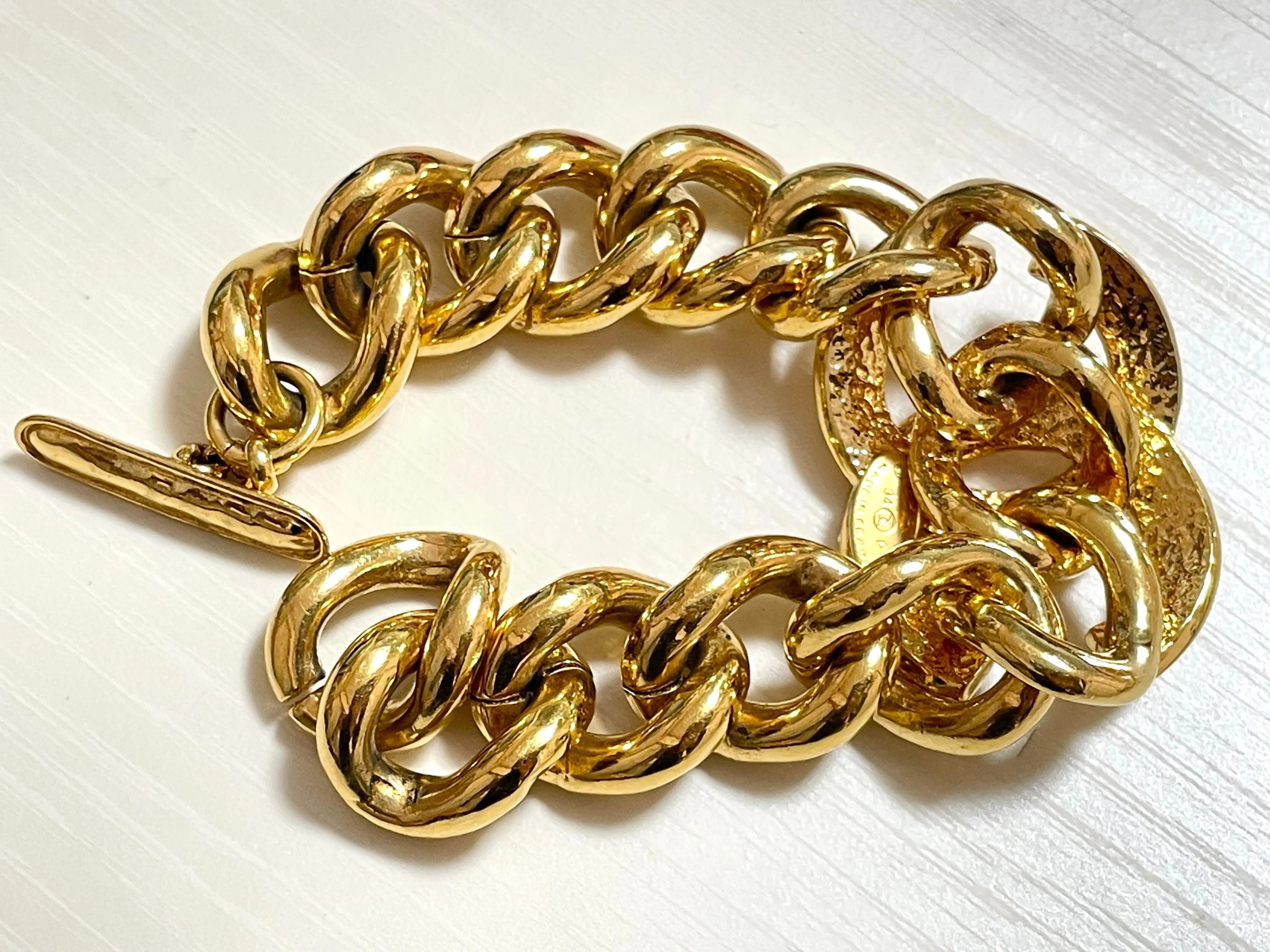 Vintage Chanel chain bracelet with large CC mark. Must have gorgeous jewelry. 061217ac4