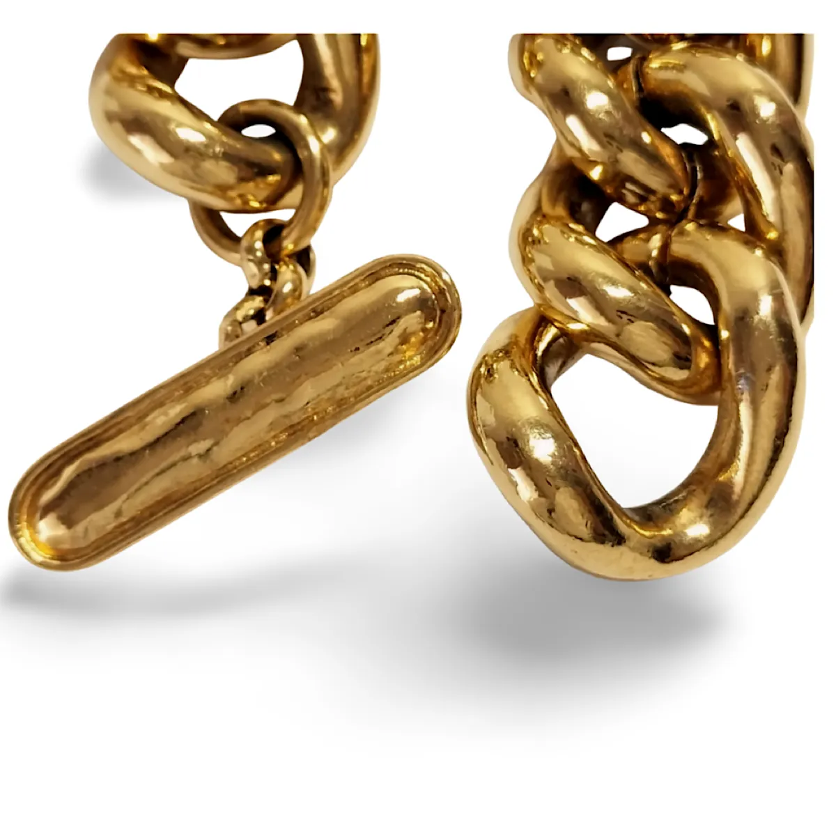 Vintage Chanel chain bracelet with large CC mark. Must have gorgeous jewelry. 061217ac4