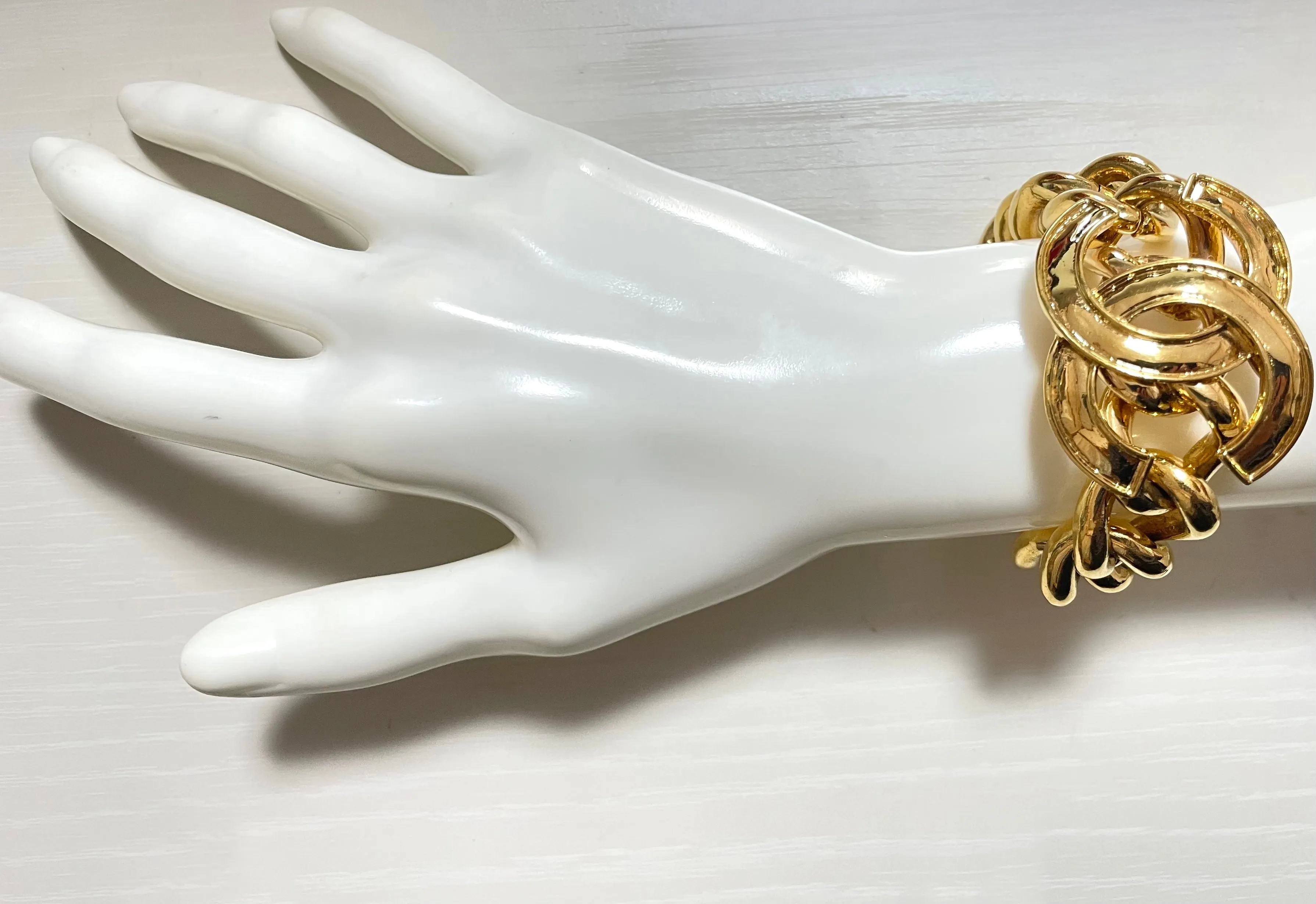 Vintage Chanel chain bracelet with large CC mark. Must have gorgeous jewelry. 061217ac4