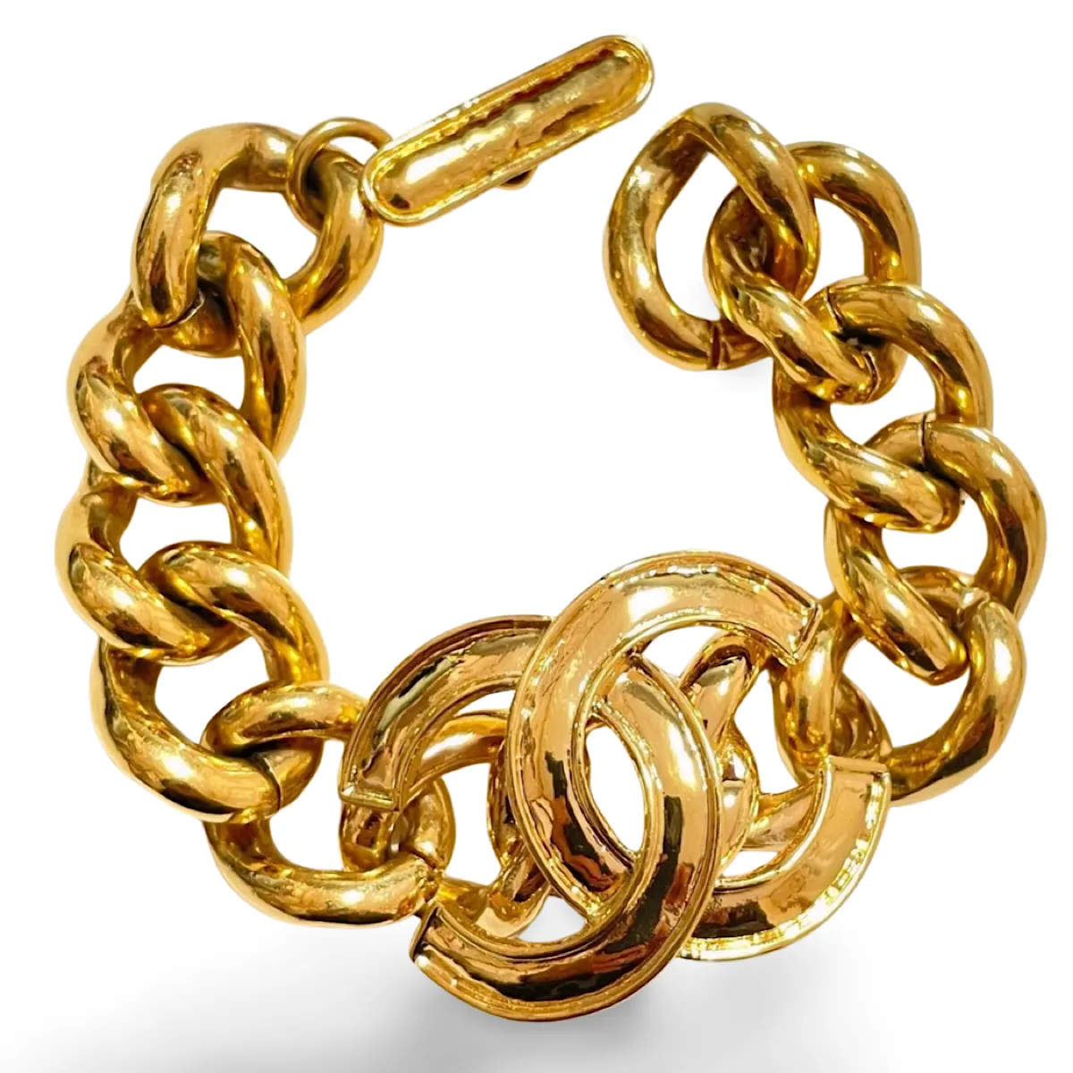 Vintage Chanel chain bracelet with large CC mark. Must have gorgeous jewelry. 061217ac4
