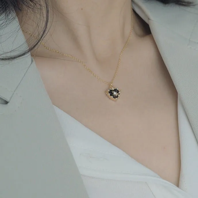 Vintage Heart Necklace (Solid Silver)