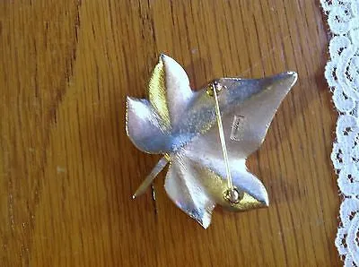 Vintage Ivy Leaf Brooch Set