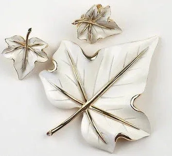 Vintage Ivy Leaf Brooch Set
