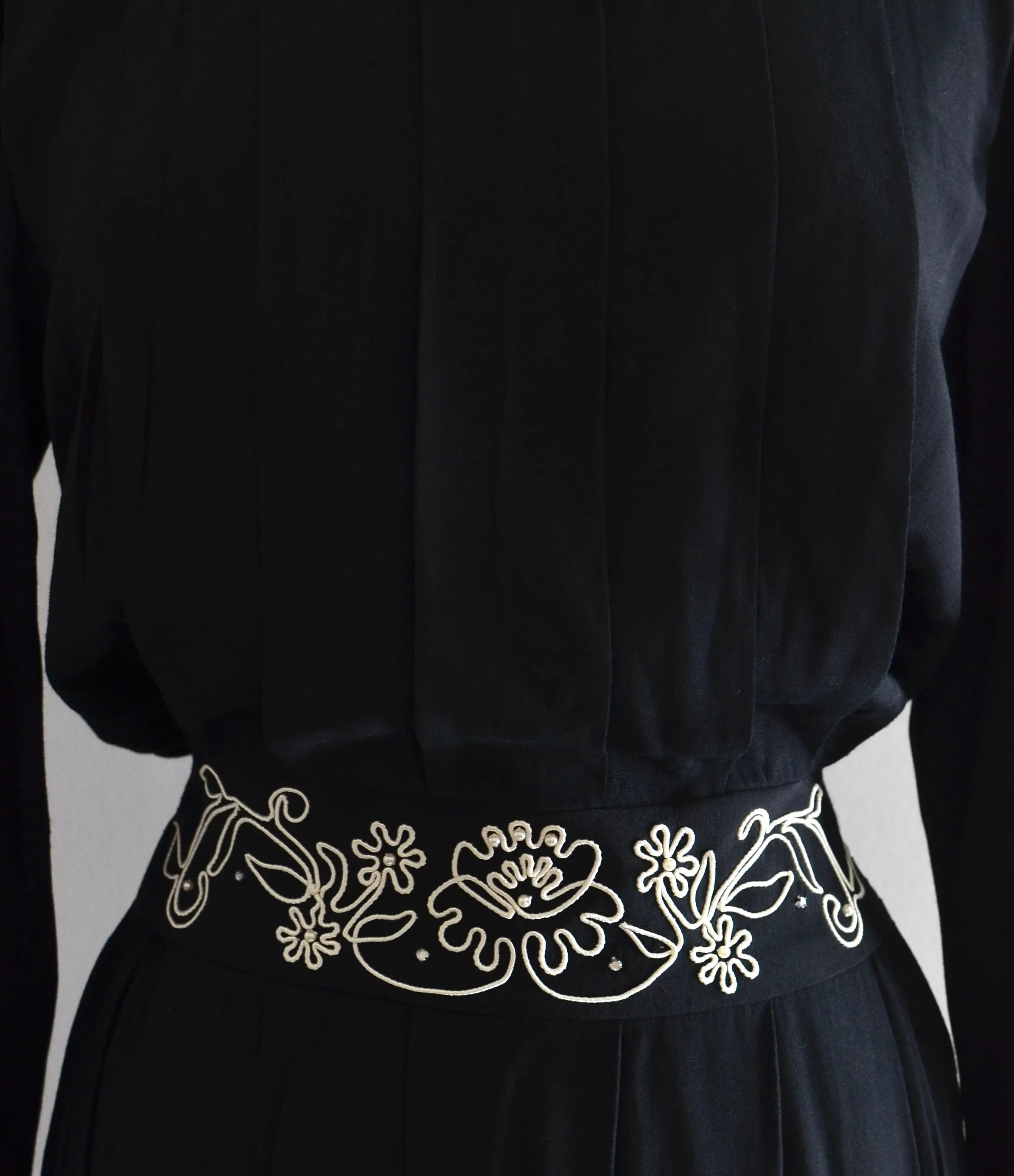 Vintage Karin Stevens Soutache Dress