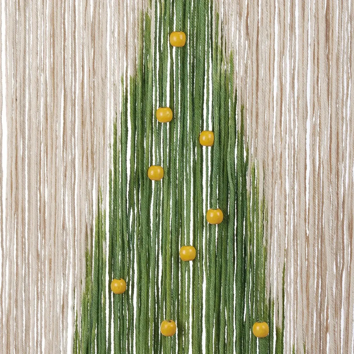 WALL HANGING THREAD BEADED CHRISTMAS TREE