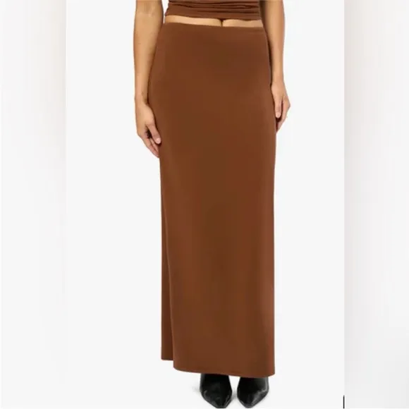 WeWoreWhat Pull on Midi Skirt